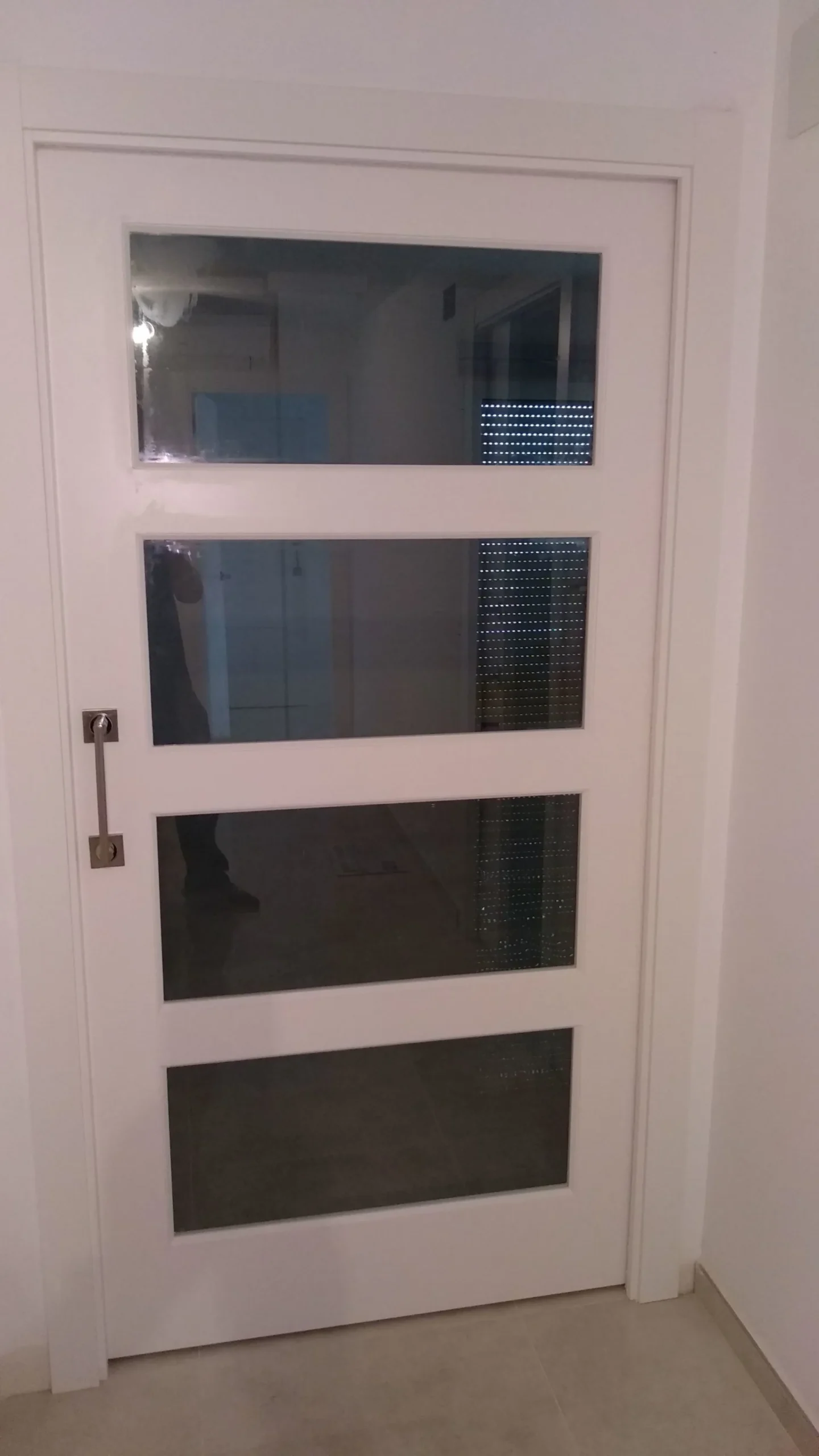 Puerta a medida 18