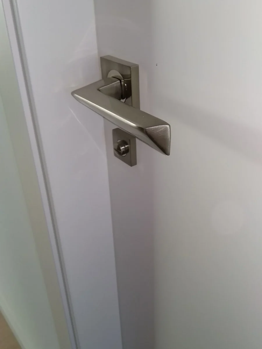 Puerta a medida 15