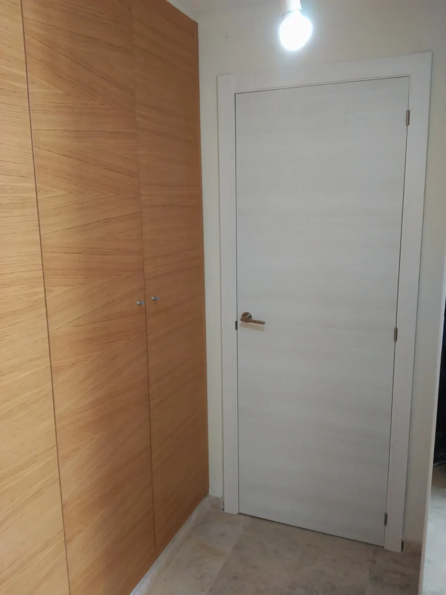 Puerta a medida 05