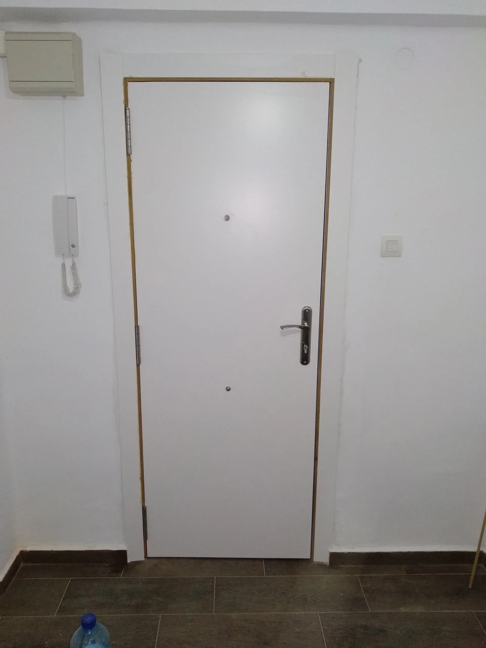 Puerta a medida 08