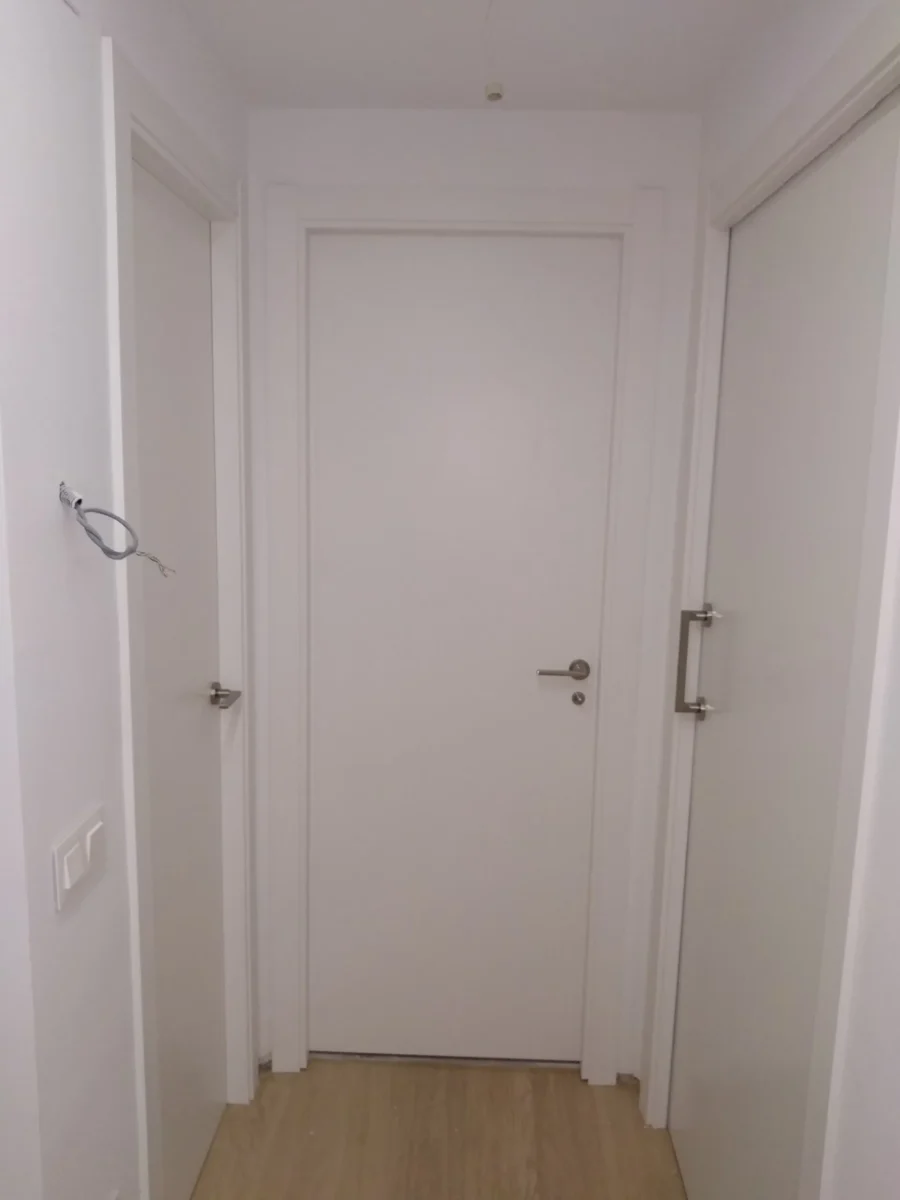 Puerta a medida 09