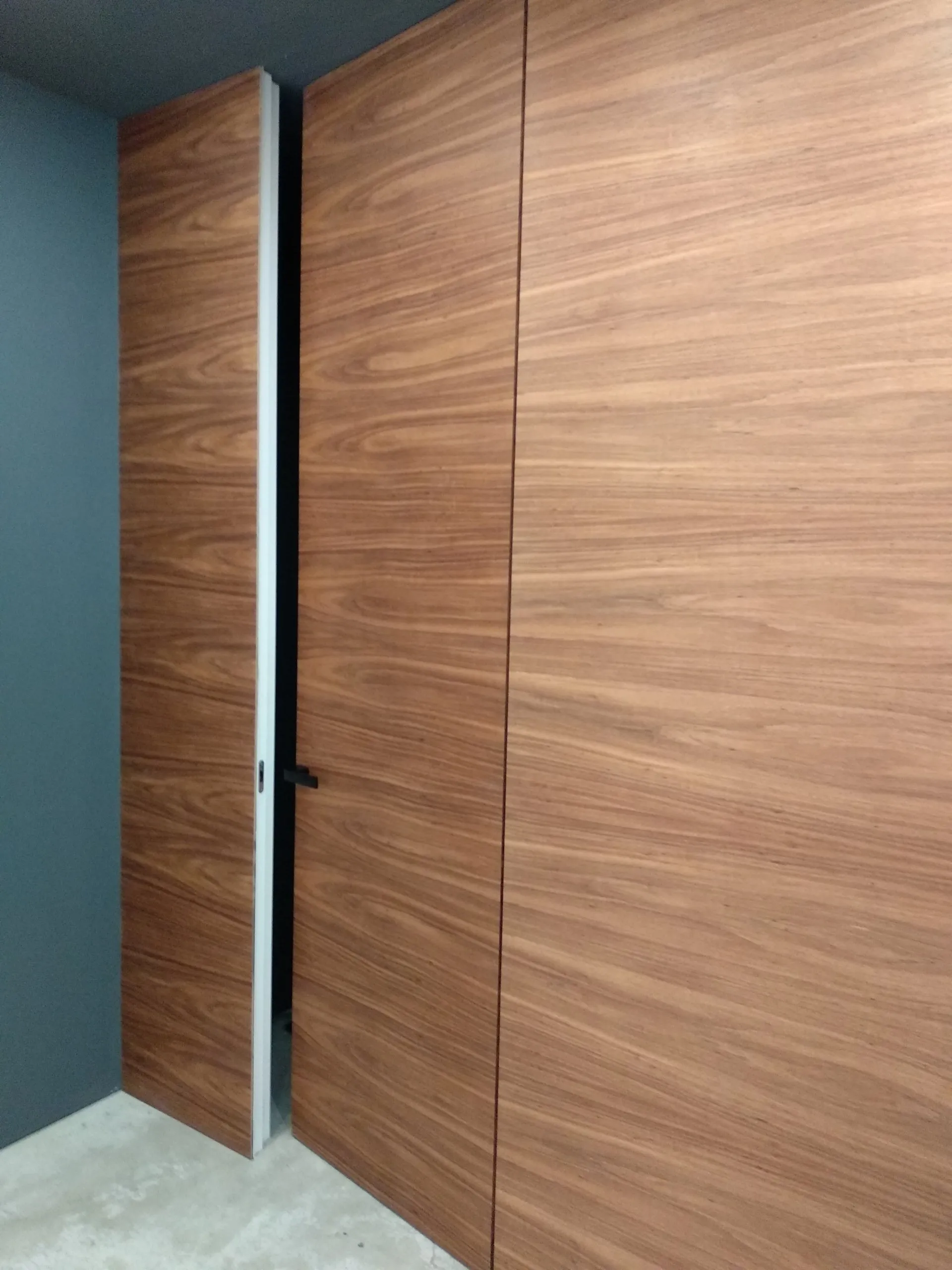 Puerta a medida 19