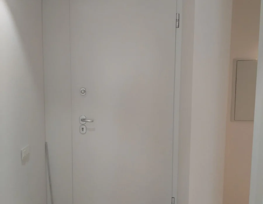 Puerta a medida 12