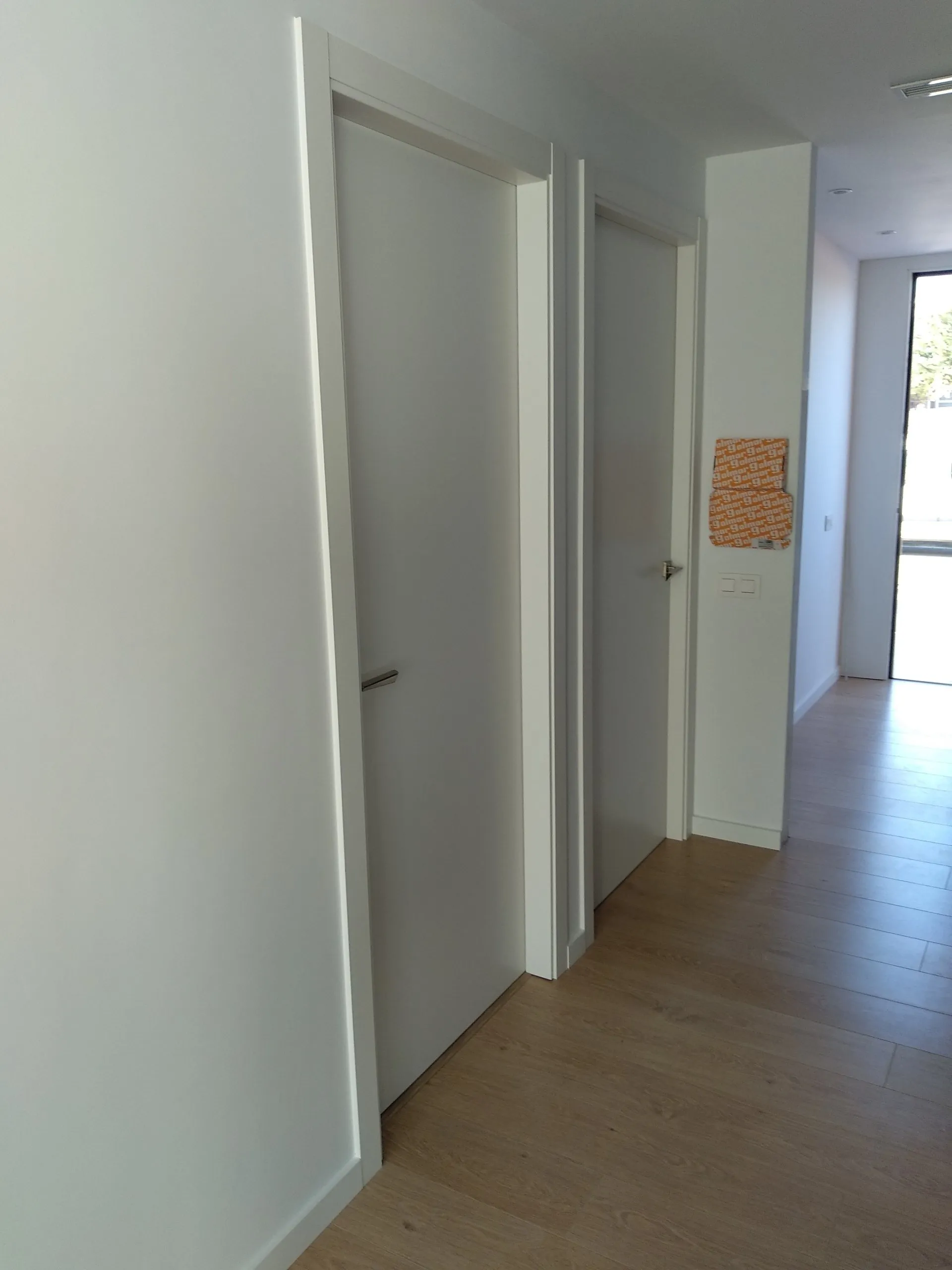 Puerta a medida 14