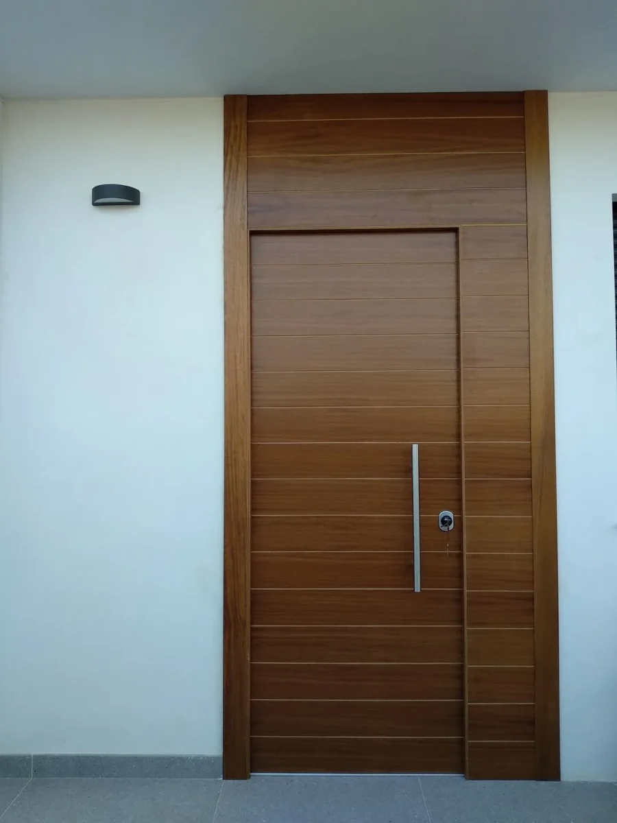 Puerta acorazada rosalia de castro